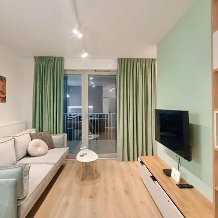 Zurawie Q4apartments Апартаменты *