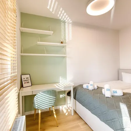 Zurawie Q4apartments Апартаменты