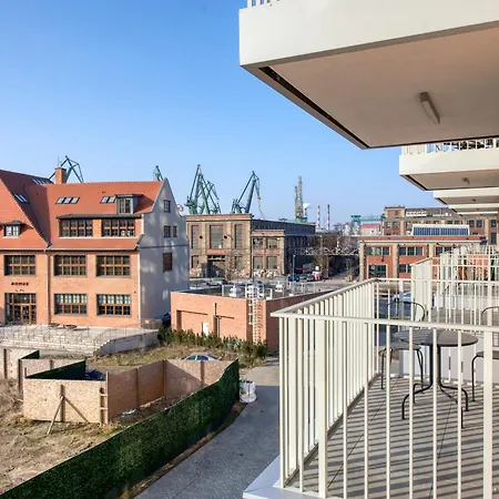 Zurawie Q4apartments Апартаменты *